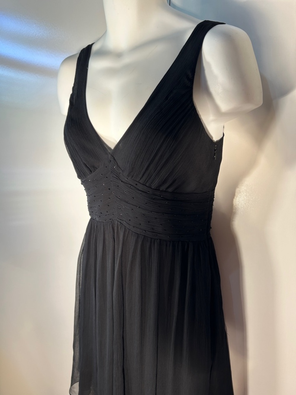 Express SZ 6 Black Silk Dress LBD Party Formal Cocktail Wardrobe Essential